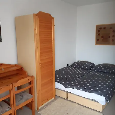 Balatonberenyi Vendeghaz בית אירוח *