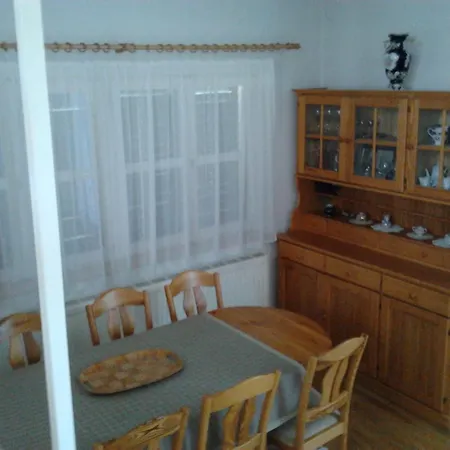 בית אירוח Balatonberenyi Vendeghaz Balatonberény